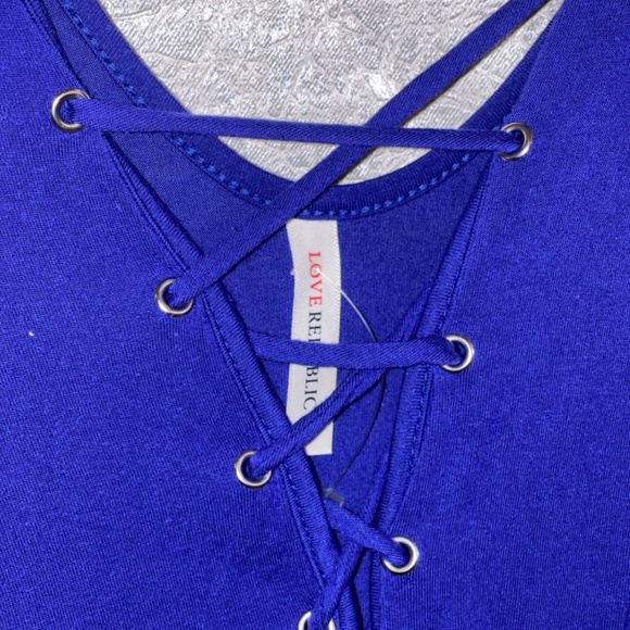 Blue - Picture 2 of 2